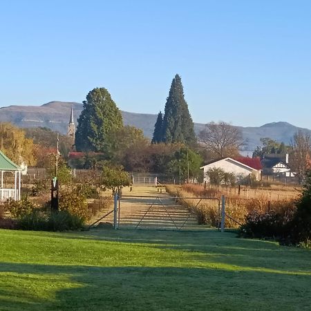 Meadow View Guest Cottage Wakkerstroom Eksteriør bilde