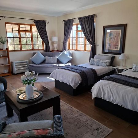 Meadow View Guest Cottage Wakkerstroom Eksteriør bilde